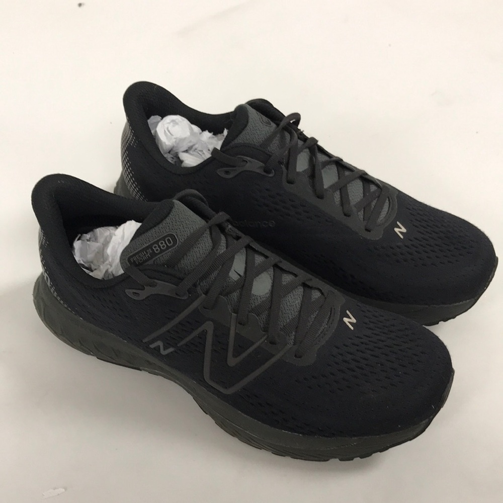 New Balance Womens  Fresh Foam 880 V13 Running Shoe size 13 US